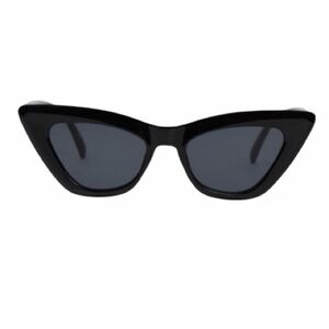 Summer & Rose Noemi’s Cat Eye Sunglasses With Branded Case New